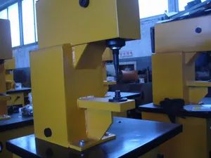 Electrical Hydraulic Brake Shoe Riveting Machine - Image 4