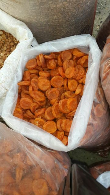 Wholesale Natural Organic Top Grade Dried Apricot kandak 186 Grade Bulk Pitted Apricots Dried Fruit From Uzbekistan - Image 4