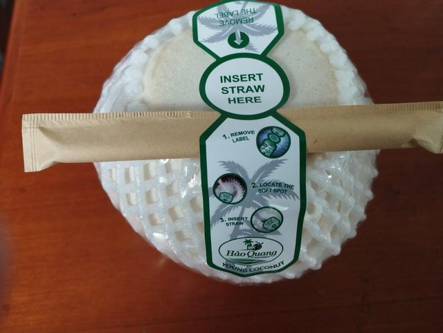 Easy diamond coconut + bamboo straw Grade Class A Origin Vietnam Storage Temperature +2c Type XIem variety coconut Net Weight Per Carton 8kg - Image 5