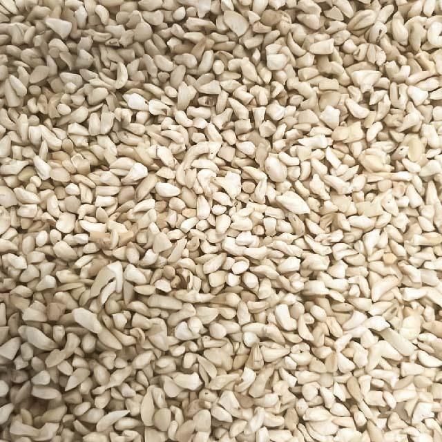 CASHEWS BROKEN LP SP BB SK WS AND OTHER PRODUCTS FROM VIETNAM CASHEW GOOD PRICE HIGH QUALITY ISO HAPPCAP - Image 1