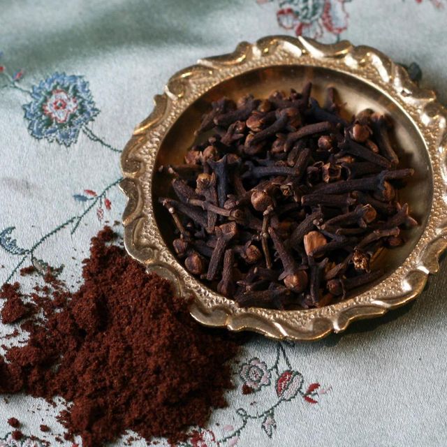 Premium Cloves with authentic aroma Cloves perfect for export and large quantity orders for top markets - Image 4