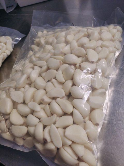 Fresh Peeled Garlic Cloves Top Grade Organic Vacuum Frozen Garlic Cloves Healthy Natural Freeze Peeled Vegetables - Image 3