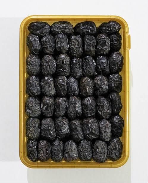 Premium Saudi Ajwa Dates (Kurma) – product photo 3, product detail gallery