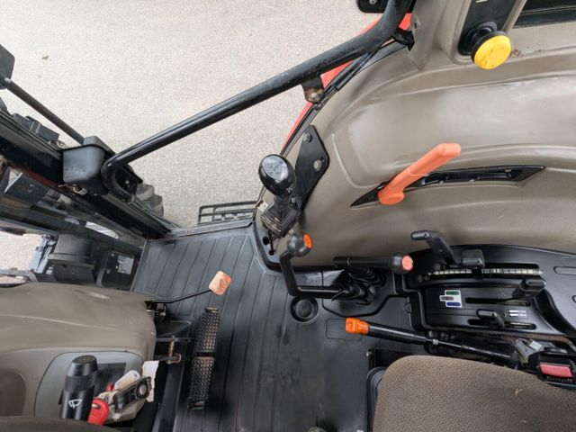 CASE 85JXU Color Green Top Speed 40kph Engine Power 85hp Roof Feature Sunroof Pto Speed Three Speed Engine Hours 2815 Hours - Image 12