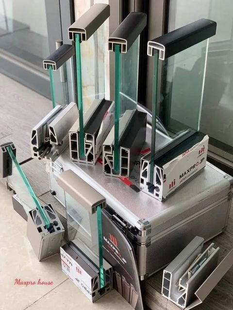 Aluminium Profile Glass Railing System Safety High Design Panel Strength High Thickness 12 mm Durability High Maintenance - Image 6