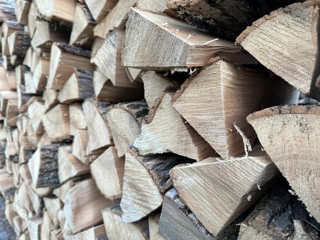 Ash Firewood for Energy  wood  Fuel for Heating and Cooking High Efficiency Natural Clean Burn Wood for Home and Outdoor Use Ideal for Winter Warmth and Cooking Needs - Image 3