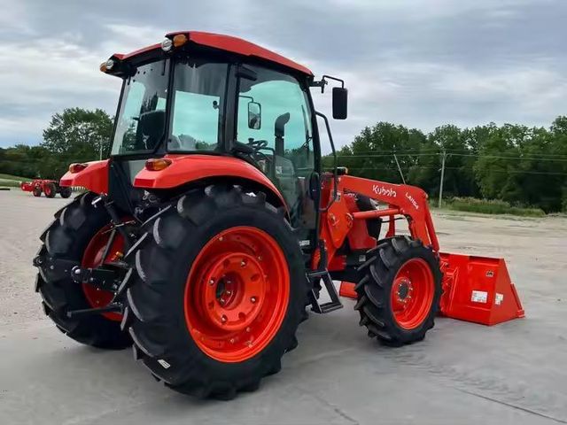Kubota M7060 70HP Farm Tractor with Front Loader – Powerful Agricultural Tractor for Plowing, Loading, and General Farm Work - Image 4