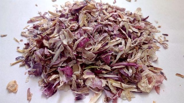 Dried Onion Color White, Red, Pink Purity 100% Natural And Pure Additives No Additives Or Preservatives Processing Method Advanced Dehydration - Image 1