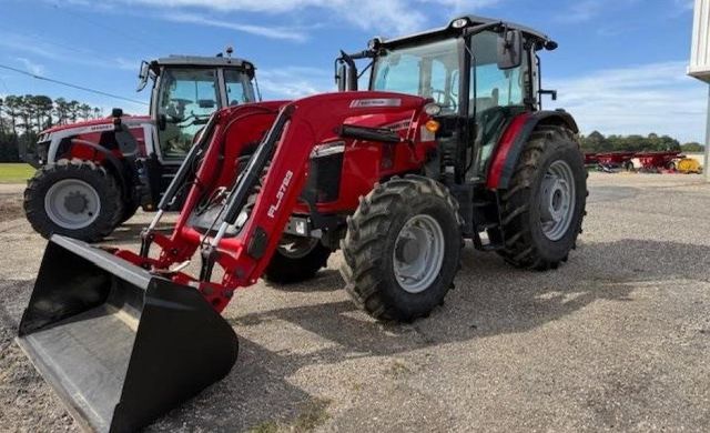 Used Massey Ferguson 5711 4WD Gear Drive Tractors with 70HP Engine High Productivity Excellent - Image 5