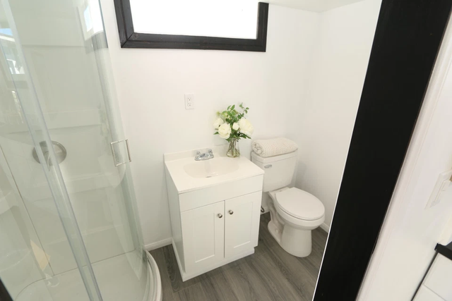 9 x 32 MODERN CARAVAN DUAL LOFT Tiny house for sale on wheels READY TO SHIP - Image 4