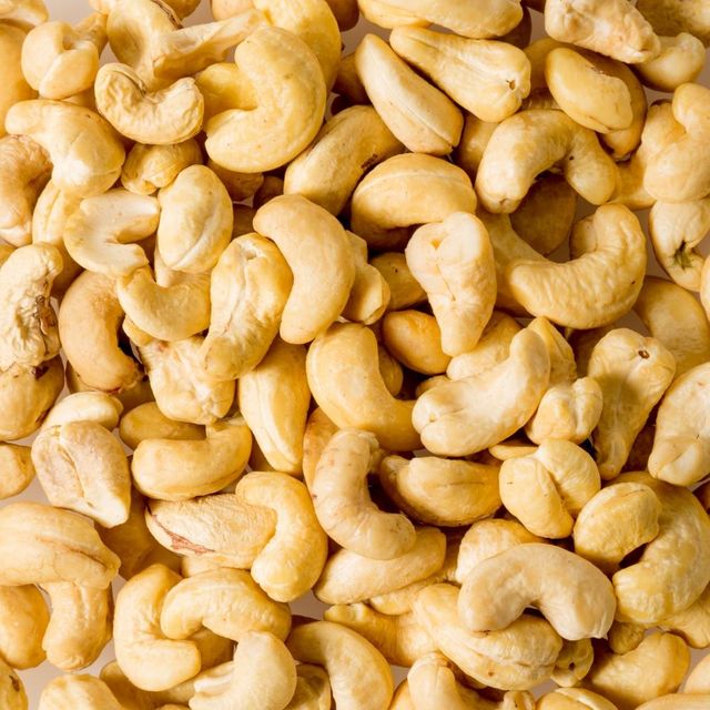 Good Quality Cashew Nut Raw Bulk Cashews W180/W240/W320 Raw Cashew Nuts Prices Offered Dried Fruits Nuts – product photo 6, product detail gallery