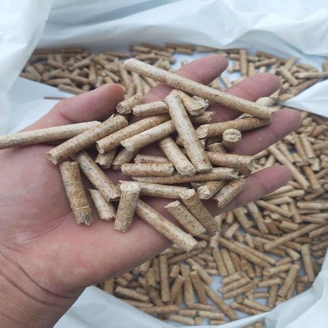 Wholesale Pine Wood Pellets 6mm Manufacturer Supply 15KG Bags Premium Fuel For Bulk Orders Clean Burning Strong Heat Output Ideal For Commercial Heating Buy Now Fast Delivery - Image 4