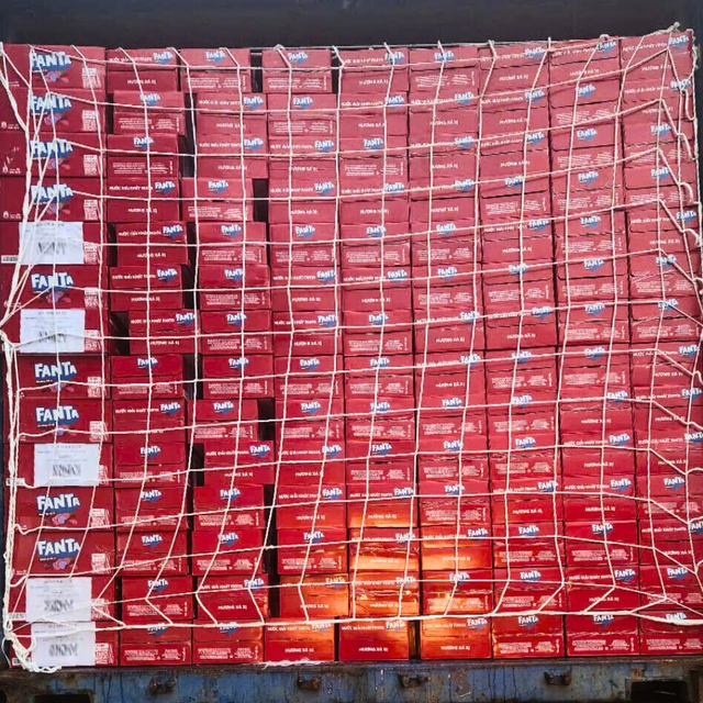 Wholesale Unique Carbonated Sarsi Root Soda Export-Ready for Resellers in Vietnam Bulk Supplier of Fun for Fanta Beverag – product photo 3, product detail gallery
