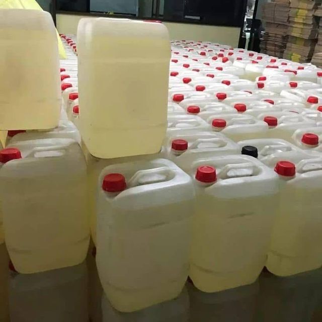 REFINED PALM OIL / PALM OIL - Olein CP10, CP8, CP6 for Cooking - Image 1