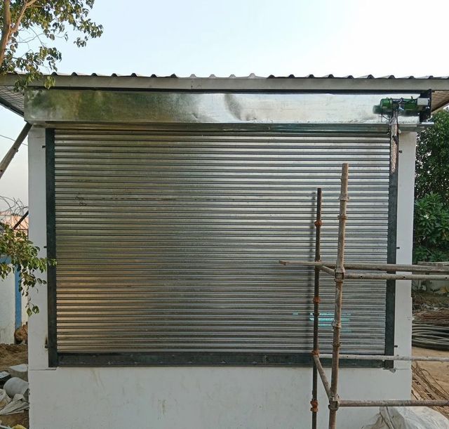 Manual Push Pull Roller Shutter Slat Type Perforated Power Requirement None Surface Finish Customize Locking Type Center - Image 1