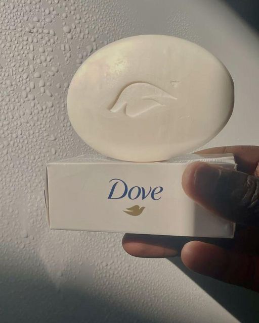 Wholesale Original Dove Whitening Beauty Soap with Rich Cream Formula Buy Premium Quality Soap for Everyday Skin Care - Image 1