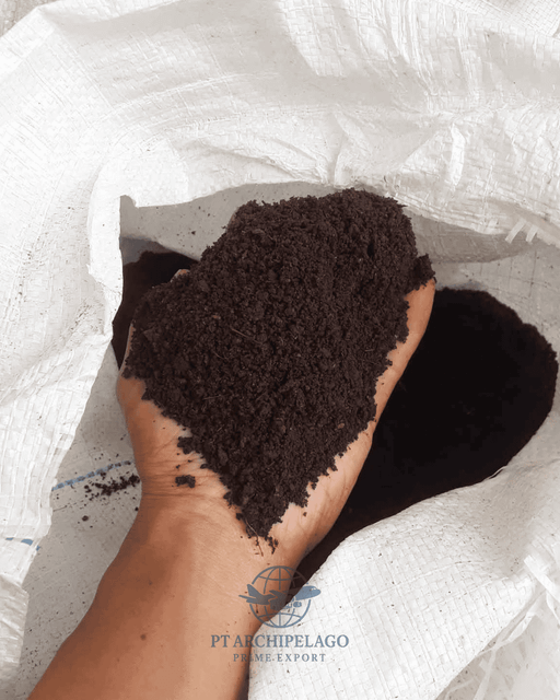 manure / organic compost Material manure Grade high grade Packaging 50 tons /sack Type organic fertilizer Ingredients 100% natural - Image 3