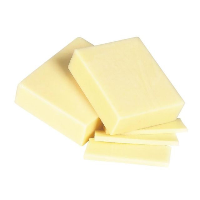 Premium Dairy Export Cheddar cheese Blocks With Natural Aging Fresh Chilled Packing For International Wholesale - Image 5
