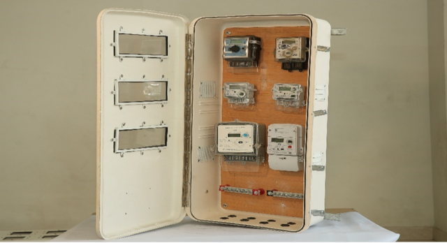 Three Phase SMC Distribution Box Brand LAN Material CRP Current 63 Amp IP Rating IP 33 Phase Three Phase Portability - Image 2