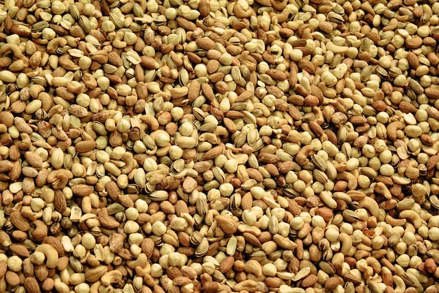 Wholesale price RAW pistachio nuts Fiber 6.1 G Fats 48.5 G Iron 6.7 Mg Zinc 1.3 Mg Style Dried Sodium 6.0 Mg Copper 0.81 Mg - Image 5