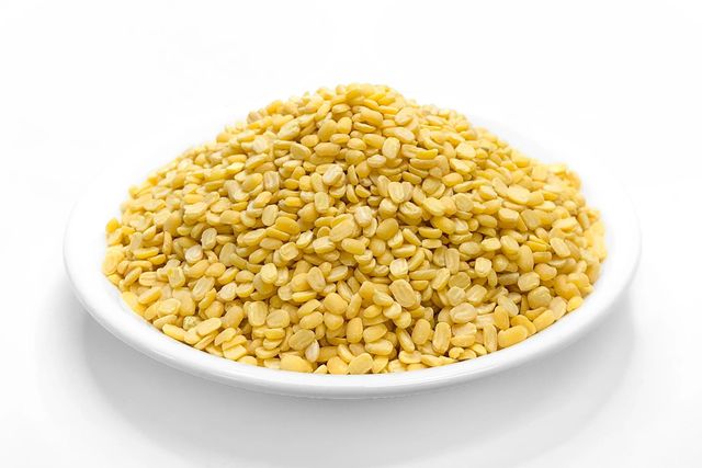Premium Split Mung Beans Yellow Moong Dal Non GMO High Protein Factory Supply Available Fresh Nutritious Mild Sweet Tast - Image 3