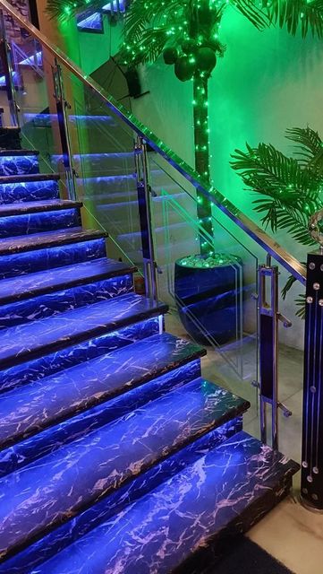 Balcony Glass Railing, Material: Mild Steel Color Silver Height 3 Feet Position Stairs I Deal In New Only Glass Color - Image 10