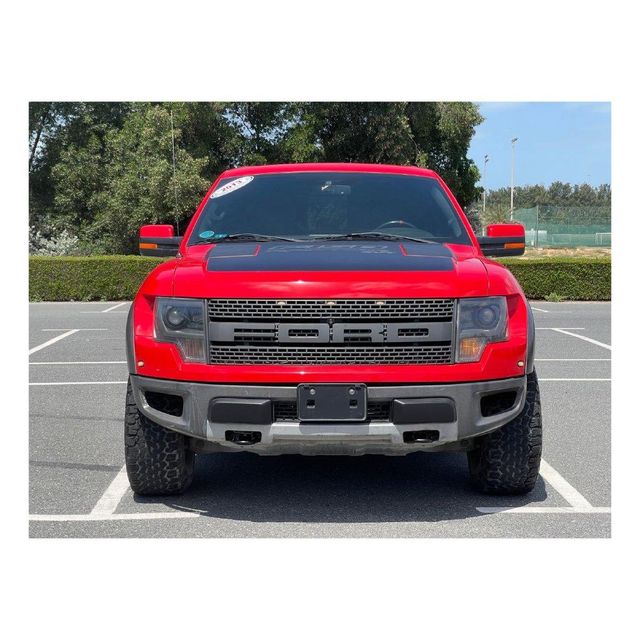 Ford F-150 best selling pickup truck with powerful performance engine advanced safety systems durable build high towing capacity comfortable cabin and modern technology for work and lifestyle use - Image 3