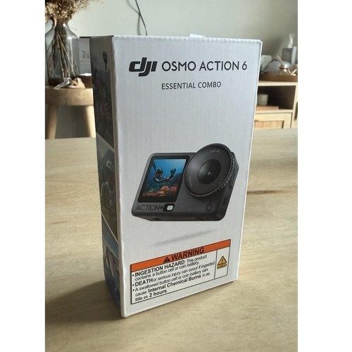 DJI Osmo Action 6 Essential Combo 8K Action Camera, Black, USB-C, 2.5in - Image 3