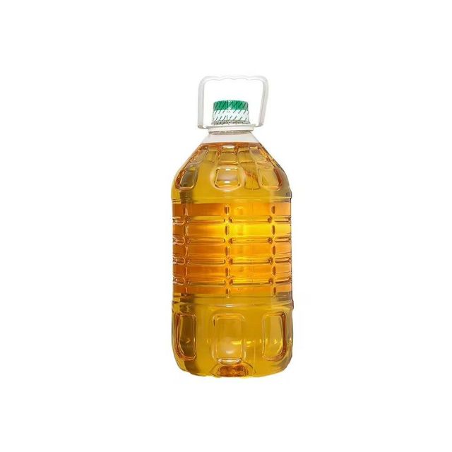 Refined edible canola oil available in bulk packaging for food manufacturers - Image 1