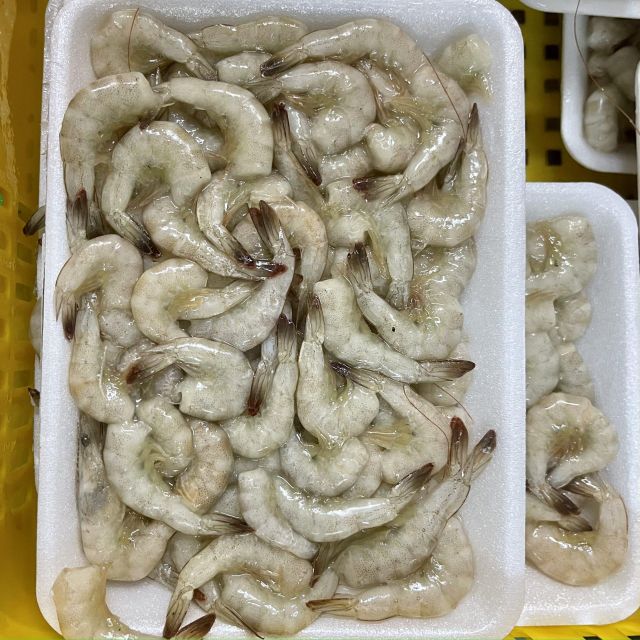 Frozen Vannamei Shrimp 51/70 Size 100% Natural Best Quality Vacuum Pack 10kg/Carton 6 Month Shelf - Image 3