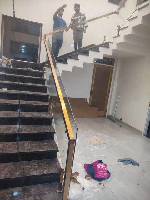 Bar Aluminum Deck Railings Style Slim Design Bar Color Wooden Brand Jindal Position Front Thickness 12 MM Usage/Application - Image 4