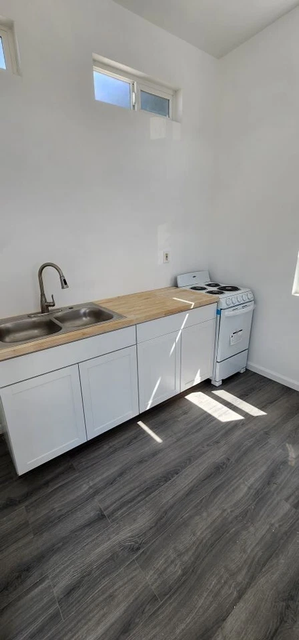 24ft Tiny Home On Wheels (Sleeper Lofts) – Made in USA - Image 3