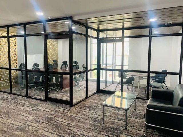 Aluminium Glass Partition Height 8 feet Design luxury Finishing perfect Open Style Sliding Material Aluminum Alloy Country of Origin Made in - Image 3