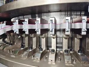 Circular Knitting Machines Produce Fine Interlocking Fabrics - Image 3