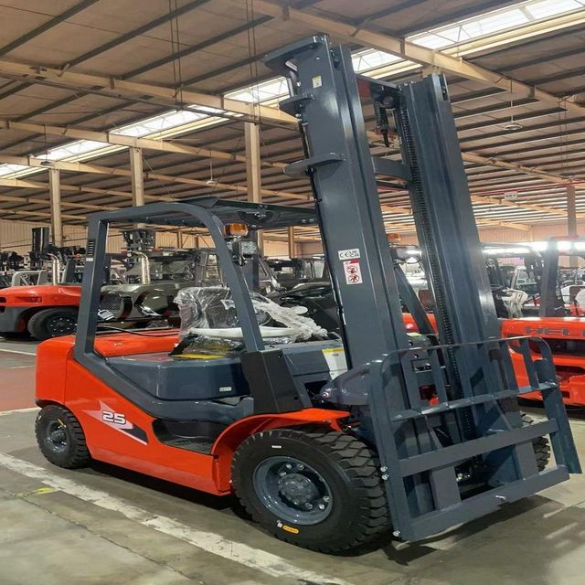 Industrial 3000kg Diesel Forklift 3 Ton Internal Combustion Counterbalance Truck Sit on Type 3000mm Lifting Professional - Image 2