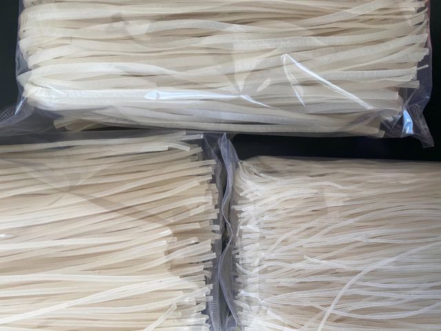 Wholesale price Vietnam Rice Stick Rice Noodles 5mm OEM Packing - watsapp +84866078412 - Image 4