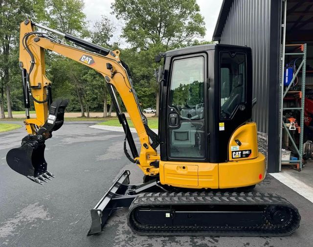 Low Price Used Cat 301.7CR Excavator Original Japan 1.8Ton Mini Excavator in Good Condition Digger Machine Second Hand E - Image 1