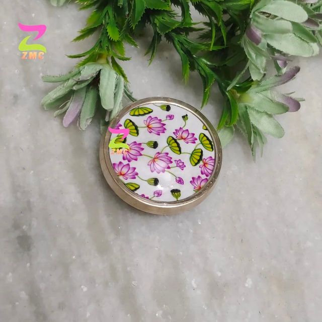 Brass Sindoor Dibbi, For Home Occasion Daily Use Features Air Tight Material Solid Brass Usage/Application Home Design Beautiful - Image 2