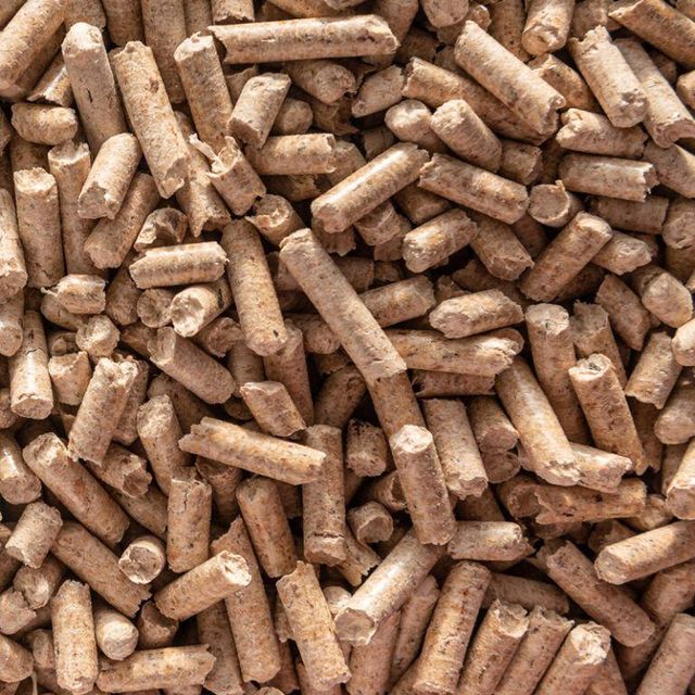 Euro Pallet of 15kg Biomass Wood Pellets for Sale Durable 6mm Briquettes Made Pine Oak Hardwood Powder Stick Patterns - Image 3