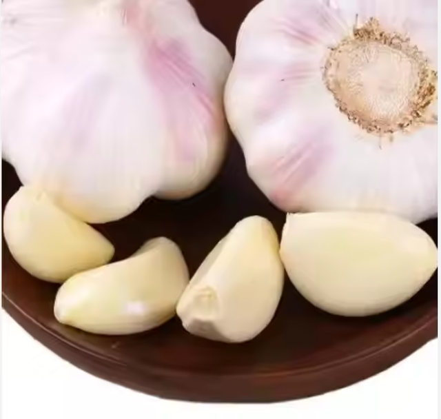 Fresh Garlic - Image 2