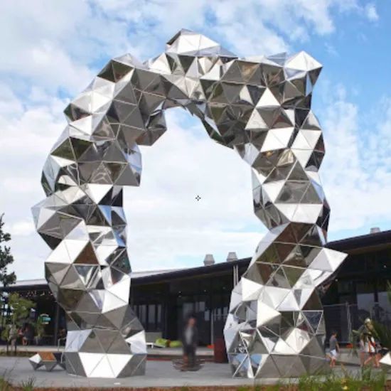 Contemporary Steel Shed Sculpture Outdoor Garden Statue Custom Metal Crafts - Image 4