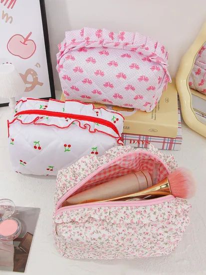 Floral Handle Quilted Cotton Cosmetic Bag Ruffle Makeup Pouch - Image 2