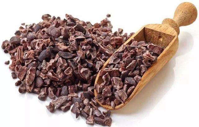 Cocoa Nibs (Crushed Cocoa Beans) Grade A Packaging 25kg carton Drying Process - Image 3