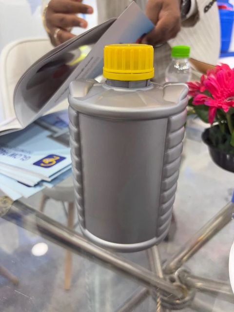 Waterproofing Cement Admixture Model No Ws Model Number Canguard Packaging Size 200 kg Standards Compliance 200 gms Appearance / Colour Red - Image 3