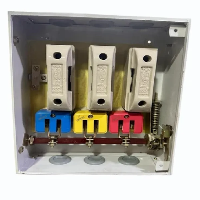 Mild Steel Switch Fuse Unit, For Motor, 3 Pole Voltage 440 V IP Rating IP68 Phase Three Phase Material Mild Steel Number of Poles 3 - Image 2