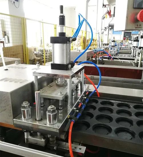 Automatic Disposable PVC Pet Plastic Coffee Cup Lids Covers Thermoforming Making Machine - Image 2