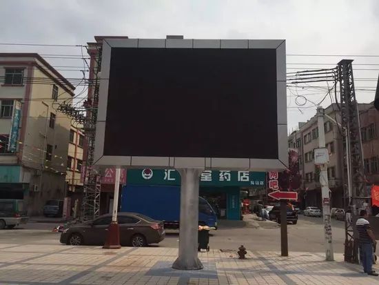Novastar and Linsn System P10 Outdoor LED Advertising Display Modules - Image 4