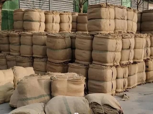 High Quality Food Grade Jute Bags 100% Jute Material Jute Sacks For Packing With Cheap Price Gunny Bag - Image 3