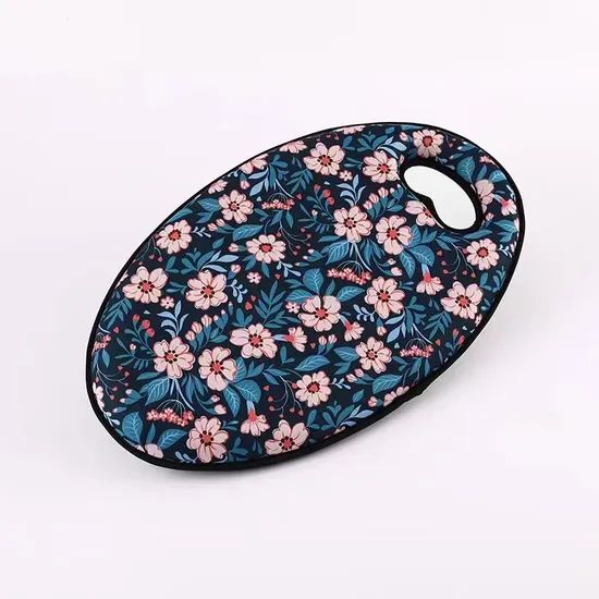 Luxurious Soft Polyester Muslim Prayer Mat with Cushioning - Image 2