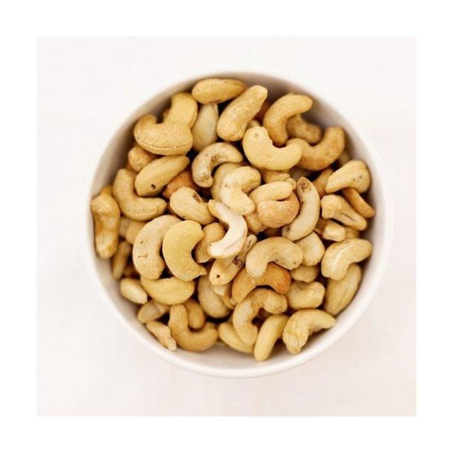 cashew nuts for food processing companies high quality kernels with cashew nuts for cooking and baking high quality kernels suitable for desserts curries and savory dishesconsistent quality and performance - Image 4